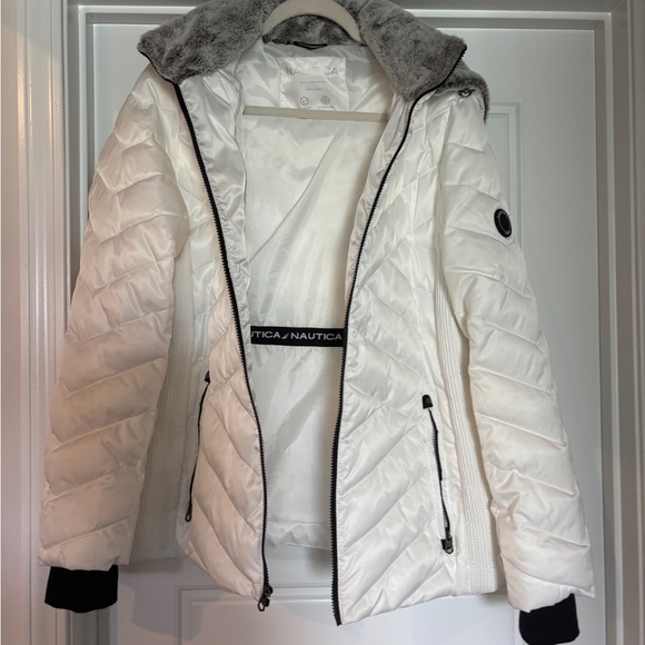 Nautica Women's White Quilted Winter Jacket. NWOT - Picture 2 of 12